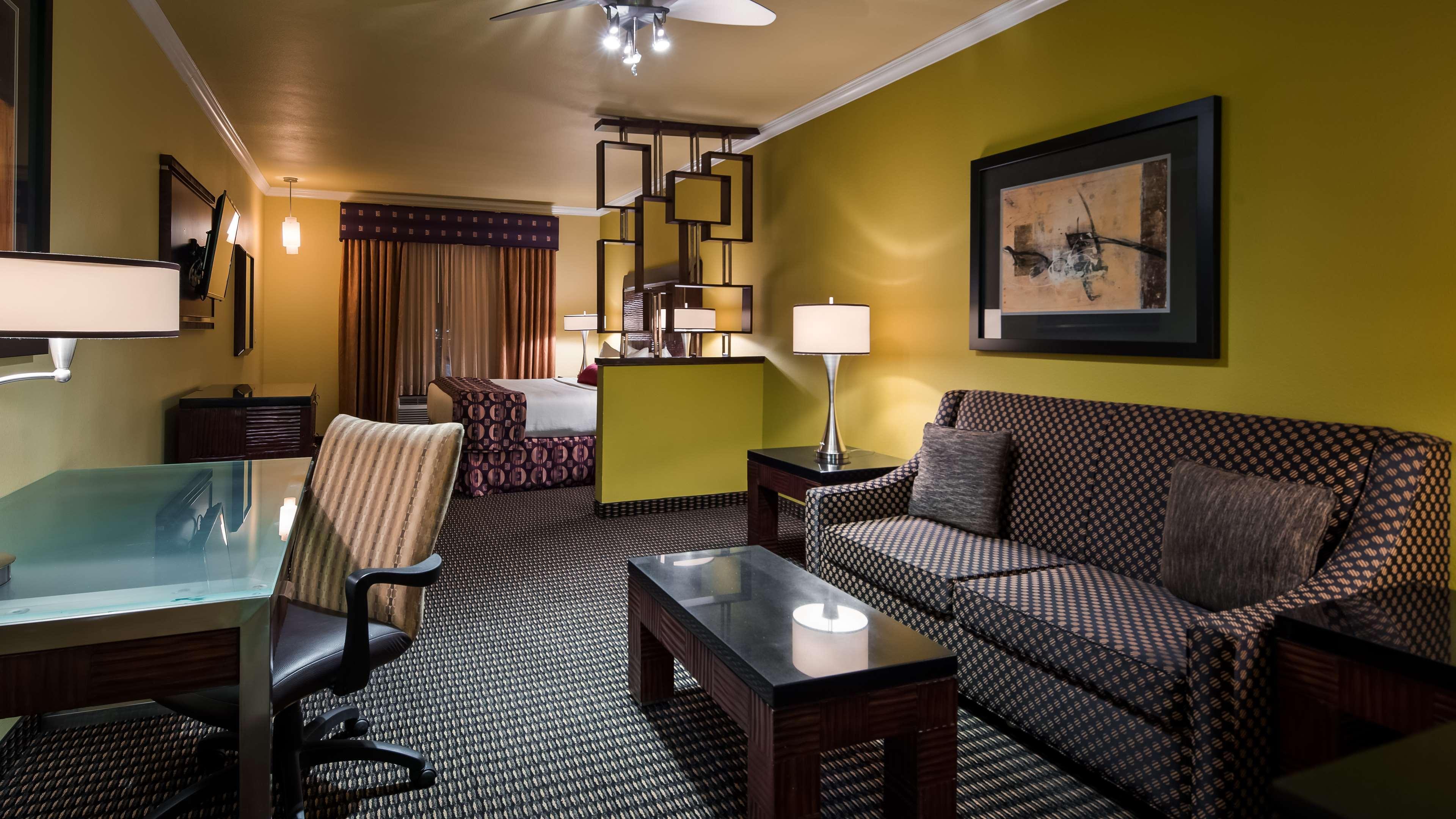 BEST WESTERN PLUS Christopher Inn&Suites Forney Exterior foto