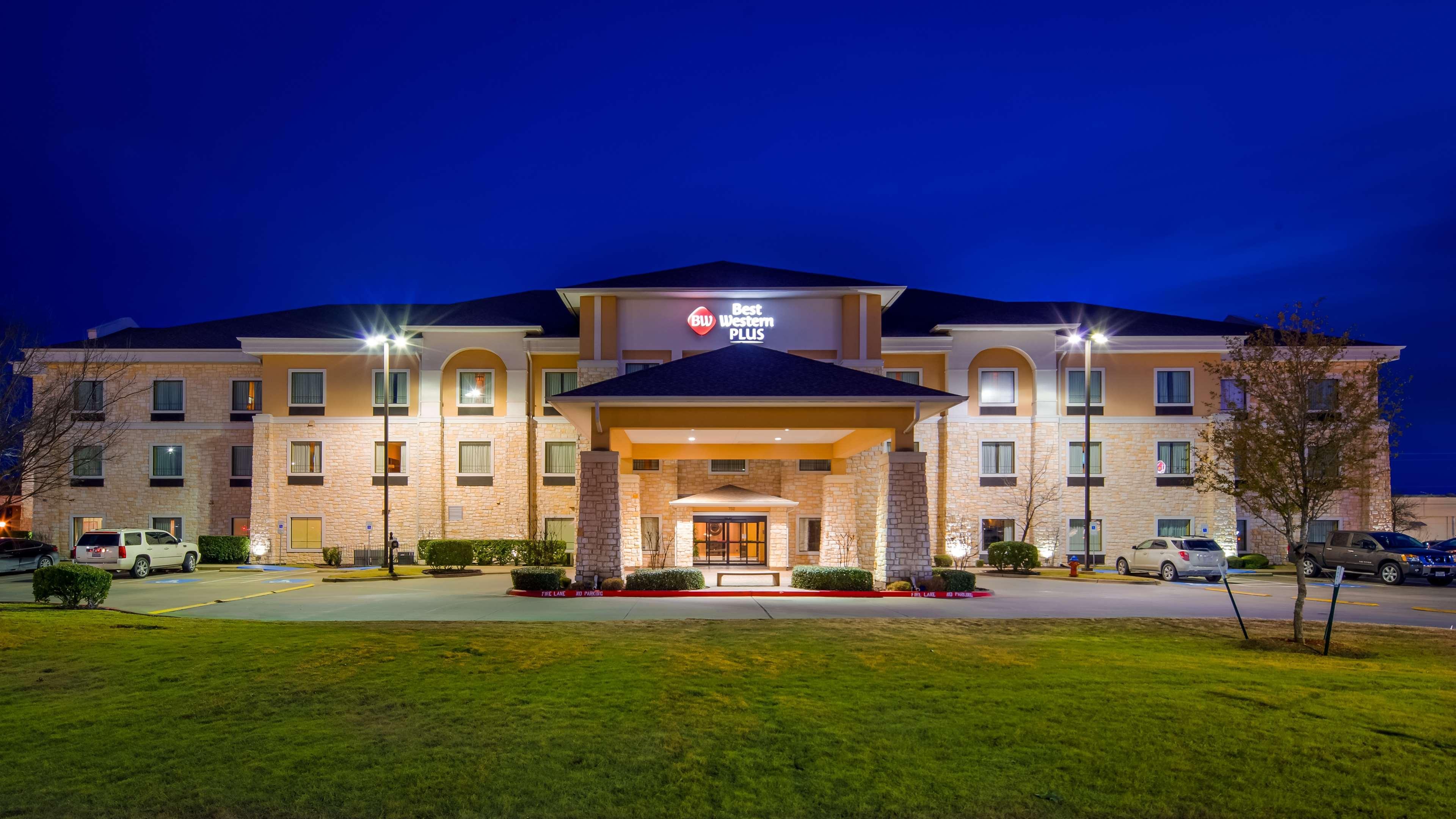 BEST WESTERN PLUS Christopher Inn&Suites Forney Exterior foto