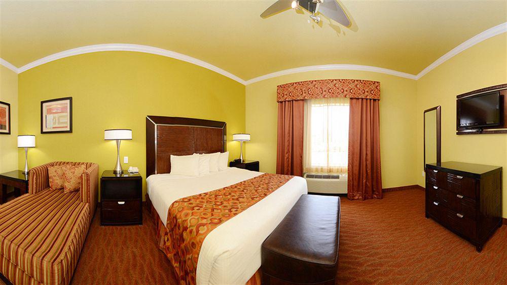BEST WESTERN PLUS Christopher Inn&Suites Forney Exterior foto